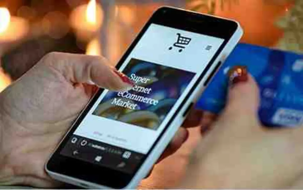 Does Amazon lose money on e-commerce?
