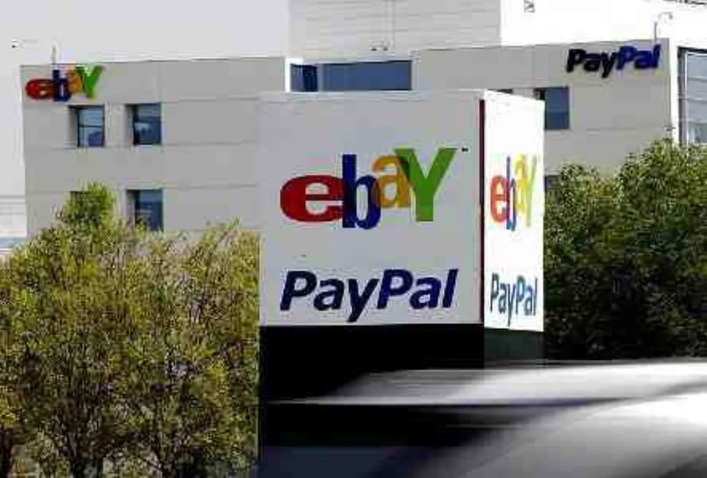 Does PayPal refund money if scammed?